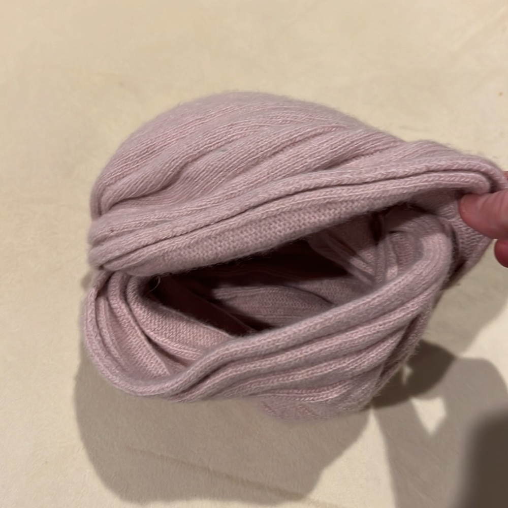 SOLD Miu Miu Cable Knit Wool/Cashmere Turban Style Hat  One Size - Picture 6 of 10